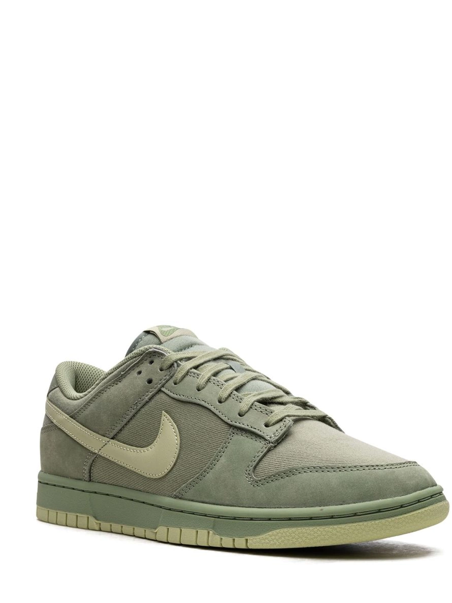 Affordable Nike sneakers Dunk 